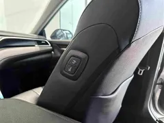 2021 Toyota Camry 2.0G Luxury, белый — фото 20