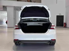2021 Toyota Camry 2.0G Luxury, белый — фото 26
