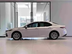 2021 Toyota Camry 2.0G Luxury, белый — фото 33