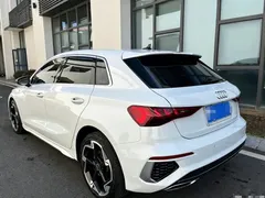 2022 Audi A3 Sportback 35 TFSI Luxury Sport, белый — фото 3