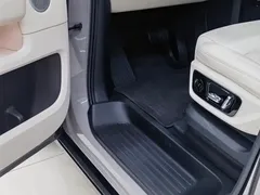 2024 Li Auto MEGA Ultra — фото 15