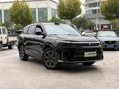2024 Aito M7 1.5T RWD Smart Driving Ultra 5-seat, чёрный — фото 3