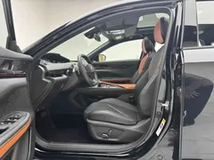 2022 Changan UNI-V 1.5T Premium, чёрный — фото 11