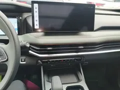 2023 Geely Haoyue L 2.0T DCT Premium, белый — фото 13