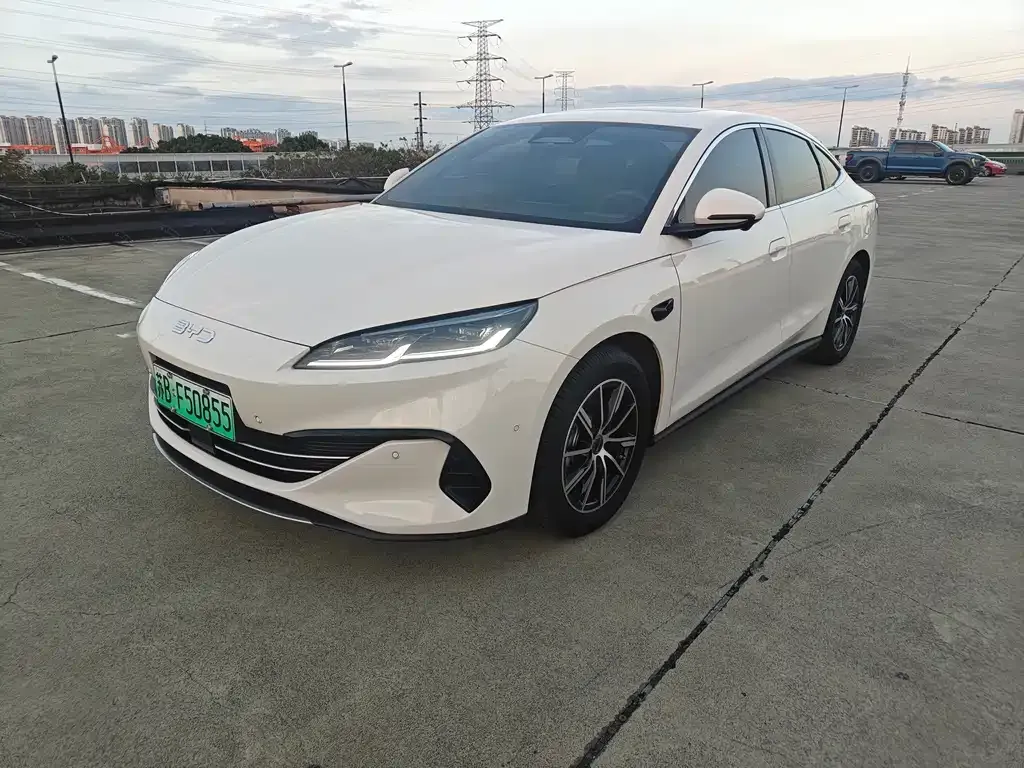 2025 BYD Seal 06 DM-i PHEV Smart Driving 120KM Prestige