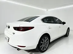2022 Mazda 3 2.0L AT, белый — фото 4