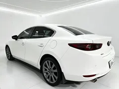 2022 Mazda 3 2.0L AT, белый — фото 6