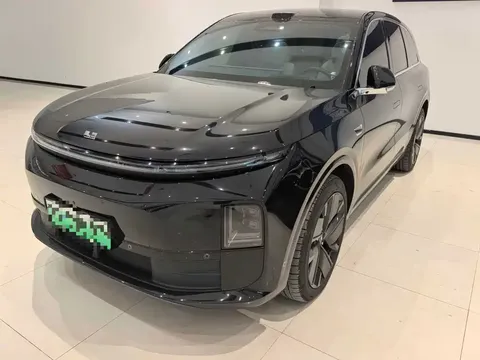 2025 Li Auto L6