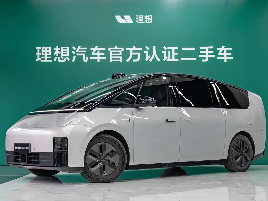 2024 Li Auto MEGA Ultra