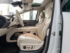 2025 Li Auto i8 Standard, белый — фото 3