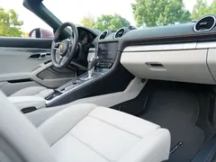 2022 Porsche 718 Boxster 2.0T — фото 6