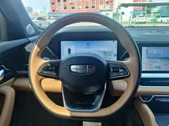 2022 Geely Monjaro EREV 1.5T DHT Flagship, белый — фото 10