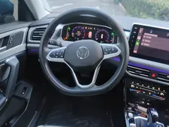 2023 Volkswagen Tayron 330TSI 2WD R-Line, синий — фото 15