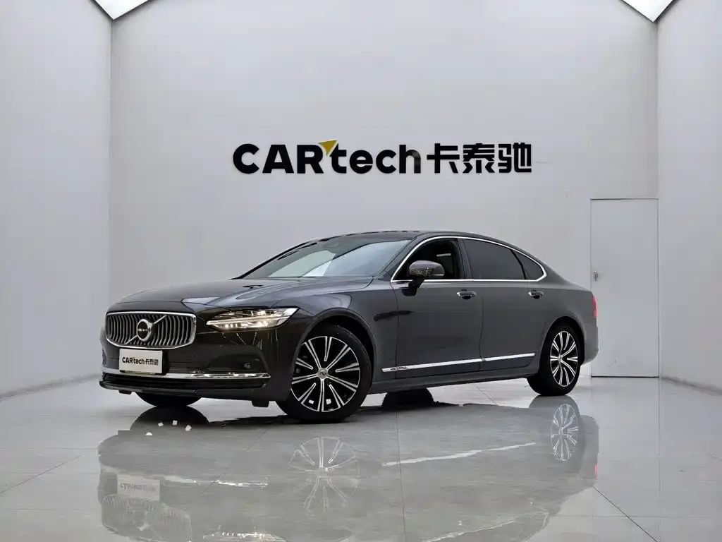 2021 Volvo S90