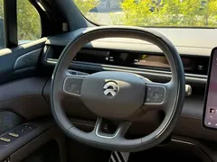 2026 Nio ES8 6-seat Executive Luxury, чёрный — фото 6