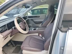2023 Leapmotor C11 EV 500 Comfort — фото 15