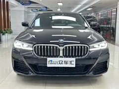 2023 BMW 5 Series 530Li Leading M Sport Package, чёрный — фото 2