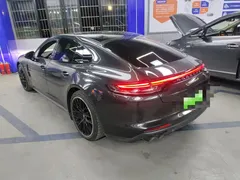 2023 Porsche Panamera 4 E-Hybrid 2.9T Platinum Edition — фото 4