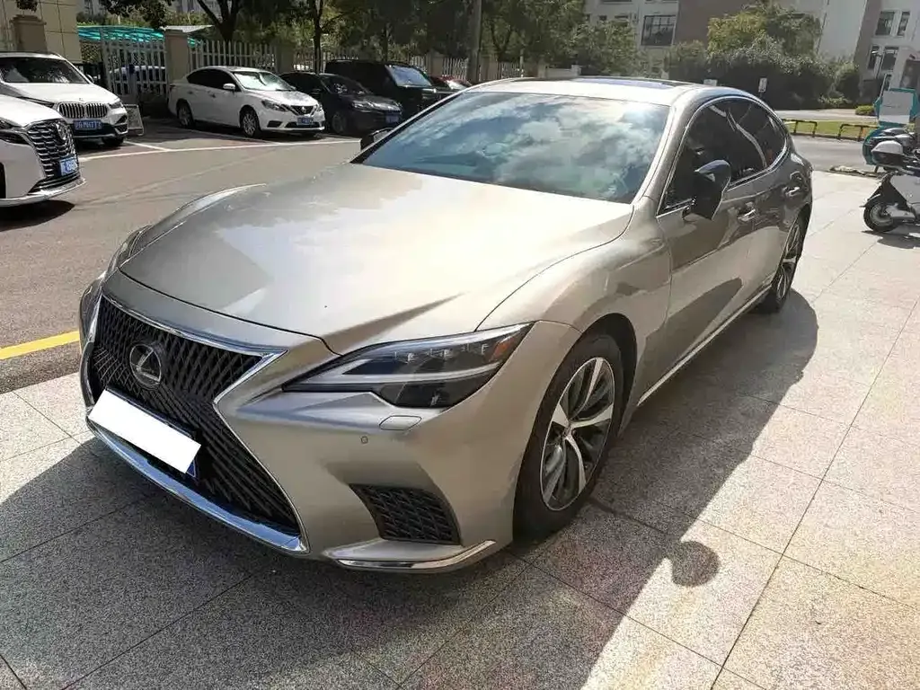 2021 Lexus LS 500h Excellence