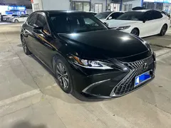 2023 Lexus ES 200 Excellence, чёрный — фото 4