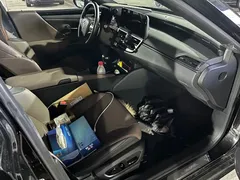 2023 Lexus ES 200 Excellence, чёрный — фото 5