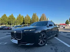 2023 BMW 7 Series 735Li Luxury Package, чёрный — фото 4