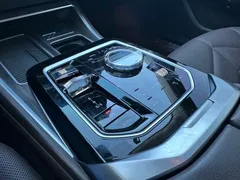 2023 BMW 7 Series 735Li Luxury Package, чёрный — фото 12