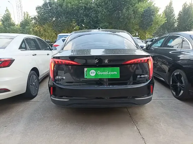 2023 Hongqi E-QM5 Basic Mobility