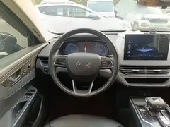 2023 Hongqi E-QM5 Basic Mobility, чёрный — фото 11