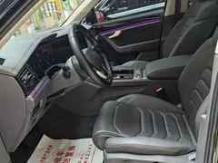 2021 Volkswagen Touareg 3.0TSI Sport Package, чёрный — фото 4