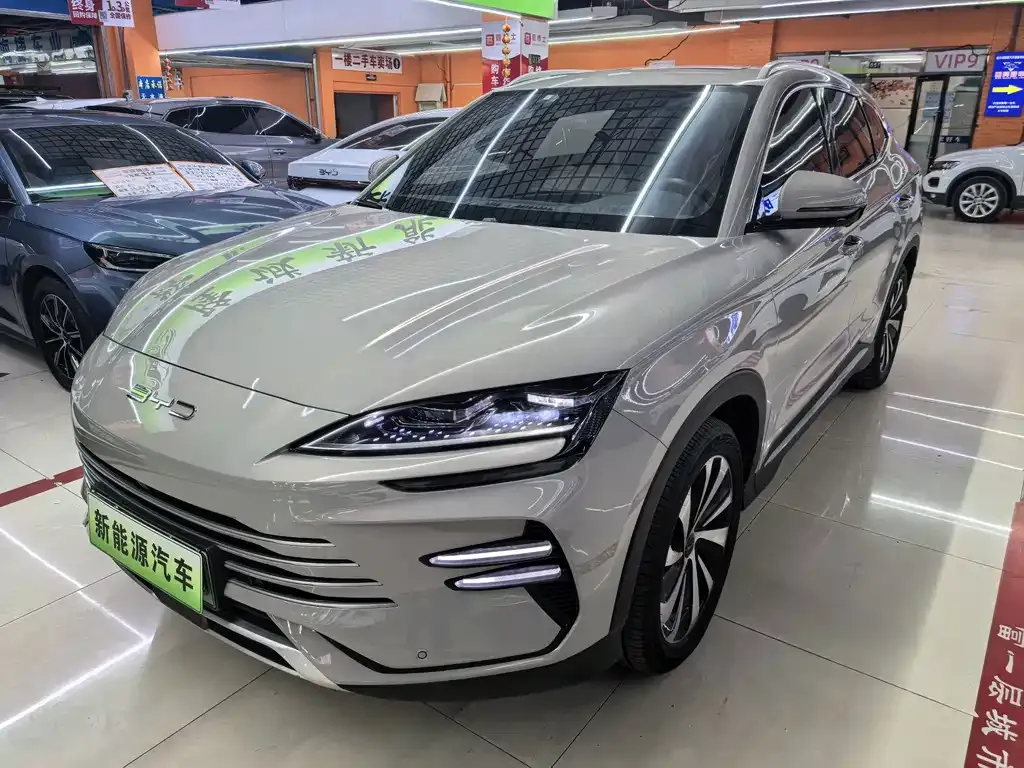2023 BYD Song PLUS DM-i PHEV 110km Flagship Champion