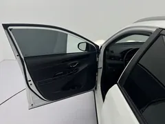 2022 Toyota Yaris L Zhixuan X 1.5L CVT Luxury Plus, белый — фото 15