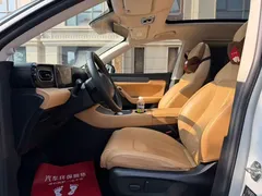 2024 Leapmotor C11 EV 580 Premium, белый — фото 4