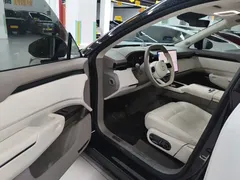 2025 Zeekr 7X 75kWh RWD Smart Driving, белый — фото 16