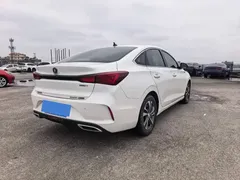 2022 Changan Eado PLUS 1.4T GDI DCT Flagship, белый — фото 10