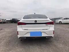 2022 Changan Eado PLUS 1.4T GDI DCT Flagship, белый — фото 11