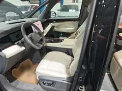 2024 Zeekr 009 6-Seat Executive 4WD 108kWh, чёрный — фото 20
