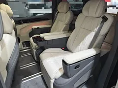 2024 Zeekr 009 6-Seat Executive 4WD 108kWh, чёрный — фото 22