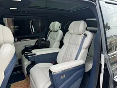2024 Zeekr 009 6-Seat Executive 4WD 108kWh, чёрный — фото 7