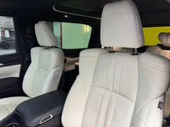 2020 Lexus LM 300h 7-seat, чёрный — фото 7