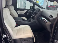 2020 Lexus LM 300h 7-seat, чёрный — фото 12