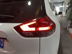 2022 Nissan X-Trail 2.0L 2WD Premium, белый — фото 8