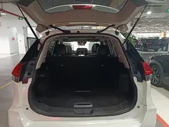 2022 Nissan X-Trail 2.0L 2WD Premium, белый — фото 19