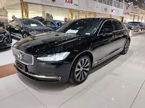 2022 Volvo S90