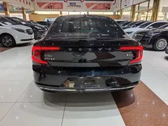 2022 Volvo S90, чёрный — фото 12