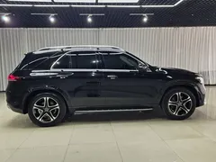 2021 Mercedes-Benz GLE 350 e 4MATIC PHEV, чёрный — фото 5