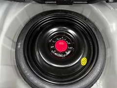 2022 Toyota Levin 185T CVT Luxury, белый — фото 18