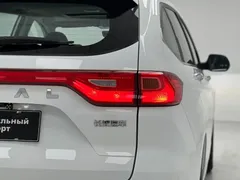 2023 Haval M6 Plus 1.5T MT Luxury, белый — фото 16