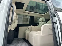 2025 Li Auto MEGA Ultra Smart Refresh, белый — фото 14