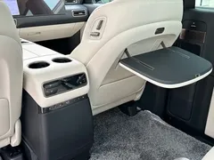 2025 Li Auto MEGA Ultra Smart Refresh, белый — фото 16